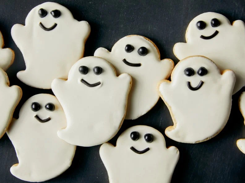 26 Adorable Ghost Recipes You Need To Make This Halloween Post