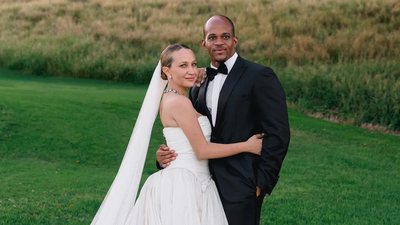 Inside Jennifer Meyer and Geoffrey Ogunlesi’s Romantic Beachside Wedding in Hawaii Post